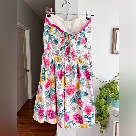 KANDY KISS Floral Print Strapless Fit And Flare Mini Dress - Picture 3 of 5